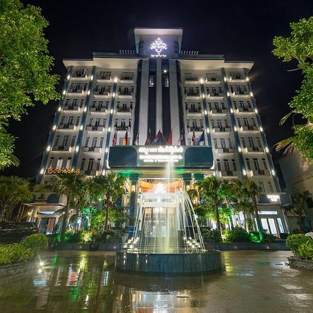Kampong Thom Royal Hotel Extérieur photo