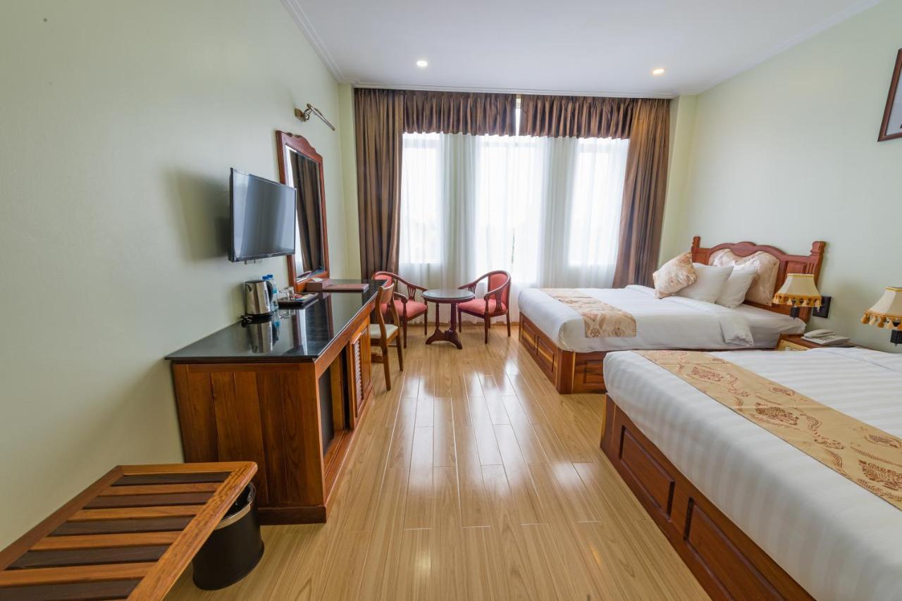 Kampong Thom Royal Hotel Extérieur photo