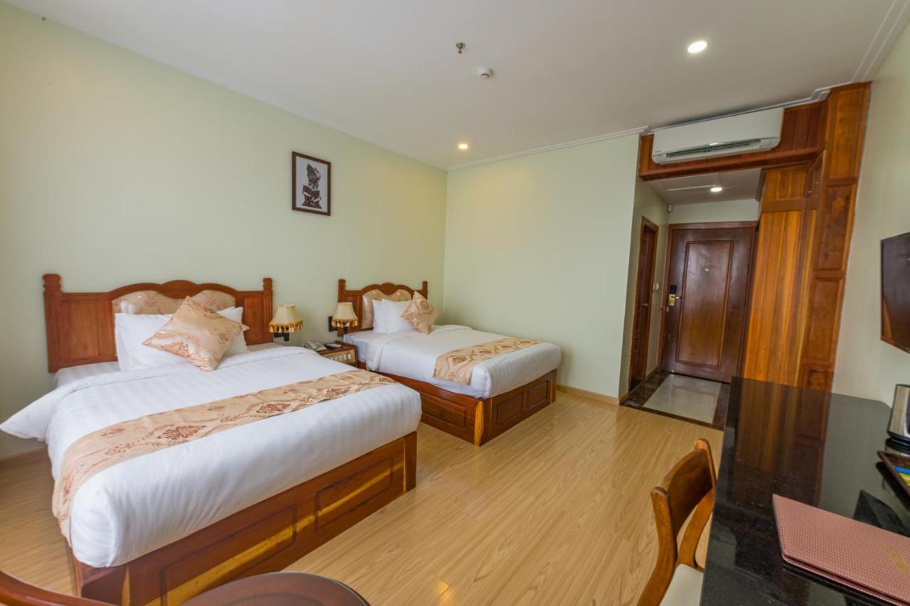 Kampong Thom Royal Hotel Extérieur photo