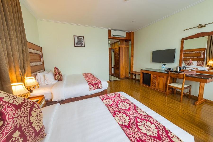 Kampong Thom Royal Hotel Extérieur photo